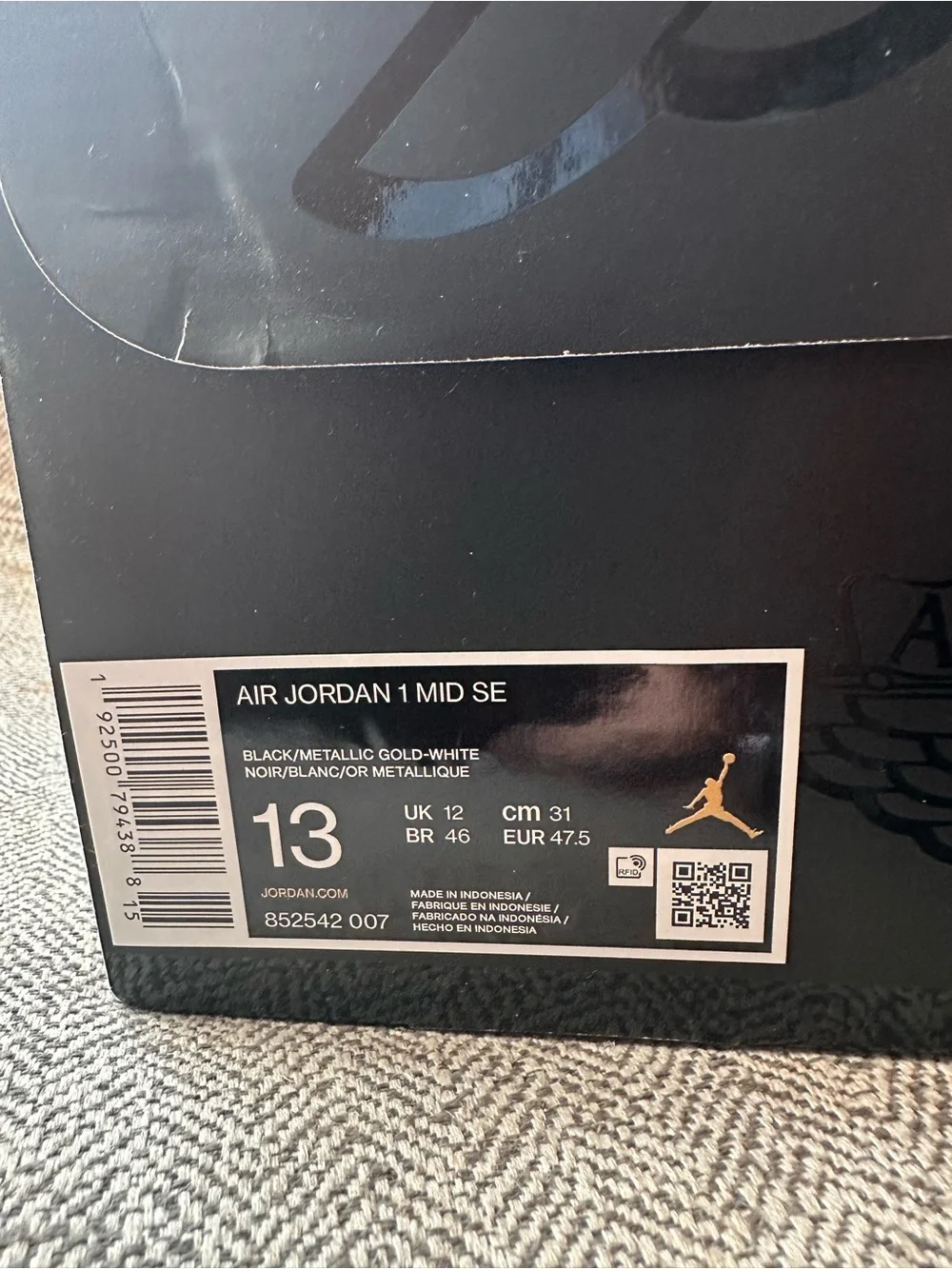 Jordan Air Jordan 1 Mid SE Black with Metallic Gold 13M